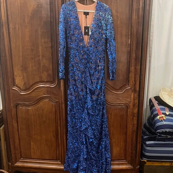 X by NBD Ice Melts Maxi in Electric Blue | Revolve - New - Picture 5 of 14